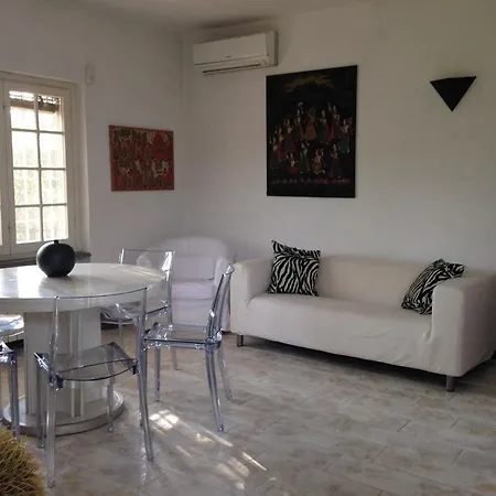Holiday home Villetta Cinquale Casa vacanze