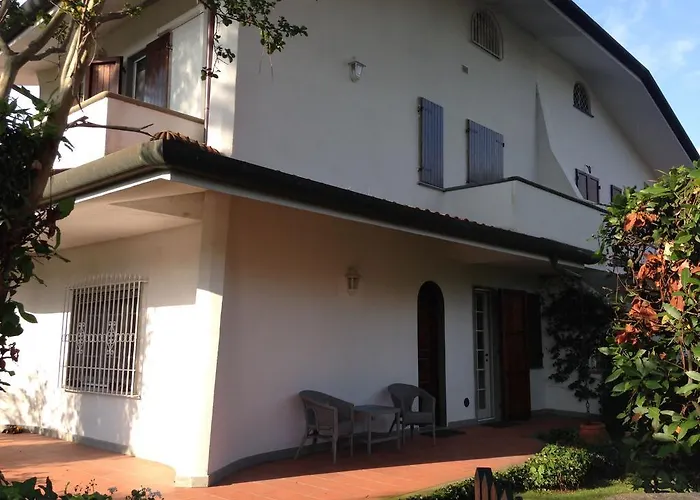 Ferienhaus Holiday Home Villetta Cinquale
